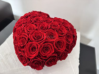 Boîte Cadeau Cœur de Roses Éternelles pour la Saint-Valentin et la Fête des Mères – Fleurs Préservées en Gros
