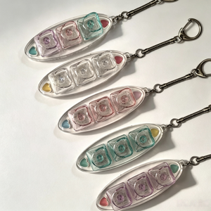 Llavero de diseño personalizado multicolor con 5 teclas transparentes en forma de gato para aliviar el estrés, probador de interruptores de teclado, regalos. - Product Image 6
