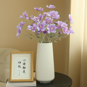 Bouquet de fleurs artificielles Timo Floral Art Cosmos en soie pour la décoration de la maison, du salon et des accessoires de mariage - Product Image 3
