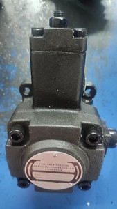 Pompe à palettes hydraulique PVF-20/30/40/45/15/12-35/55/70-10S-11S PVF-40-55-11S Pompe à huile - Product Image 2