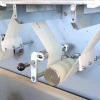 Machine d'emballage automatique pour sachets de chocolat fragiles, biscuits et gâteaux, avec contrôle servo complet