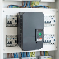 Variateur de fréquence authentique 18,5 kW 39 A triphasé DC/AC AC380-460V à contrôle vectoriel IP65 ATV310HD18N4E avec port Ethernet pour moteur