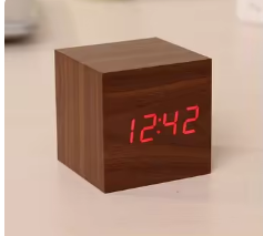 Bằng Gỗ Kỹ Thuật Số LED Đồng Hồ Báo Thức Vuông Thân Thiện Với Môi Art Deco Thiết Kế Chiếu Tùy Chỉnh Khuyến Mại Quà Tặng Bàn Bàn Tre Đồng Hồ - Product Image 2