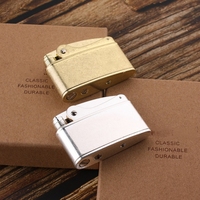Briquets kérosène vintage avec logo personnalisé personnalité créative briquet à meule en silex à l'ancienne
