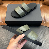 Sandales plates décontractées pour hommes, style italien, en cuir gaufré façon croco, à deux brides