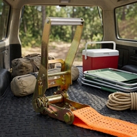 Sangle d'arrimage à cliquet robuste en polyester CE GS de 2 pouces, 5 tonnes, avec double crochet en J galvanisé pour la fixation de marchandises sur camions et remorques