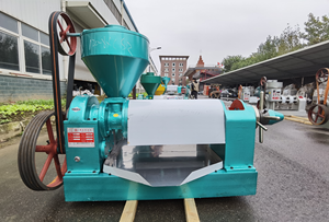 Prensa <span class=keywords><strong>de</strong></span> aceite industrial YZYX120 <span class=keywords><strong>de</strong></span> tornillo pequeño para línea <span class=keywords><strong>de</strong></span> fábrica <span class=keywords><strong>de</strong></span> aceite <span class=keywords><strong>de</strong></span> granos: <span class=keywords><strong>semillas</strong></span> <span class=keywords><strong>de</strong></span> girasol, soja y camelia - Product Image 2