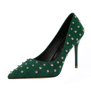 825-6 alla moda sexy di dimagramento locale notturno <span class=keywords><strong>scarpe</strong></span> da <span class=keywords><strong>donna</strong></span> <span class=keywords><strong>con</strong></span> tacchi alti della pelle scamosciata bocca superficiale e a punta rivetti in metallo - Product Image 5