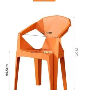 Silla de Jardín de Plástico Reforzado, Diseño Octogonal Contemporáneo, Resistente para Uso en Exteriores y en el Hogar - Product Image 5
