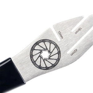 Outil de réglage des freins à disque de vélo, clé en acier inoxydable avec fentes de 16mm, 18mm, 20mm pour l'étalonnage et la réparation des plaquettes de frein - Product Image 4