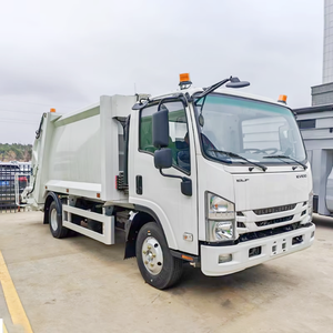 Vente flash : Camion de collecte des ordures ISUZU de petite taille, 6 tonnes, 4x2, 6m3, camion compacteur de déchets - Product Image 2