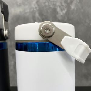 Gobelet isotherme 30 oz en acier inoxydable bleu plaqué, anti-fuite, avec paille rabattable, personnalisable avec logo, pour boissons froides, idéal pour gravure laser - Product Image 3