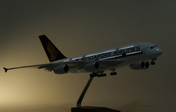 Singapore Airlines Airbus A380 Model - 1:160 Scale