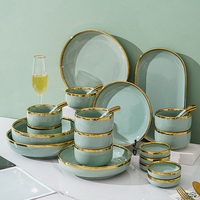 Services de Vaisselle et de Table de Luxe pour Restaurant avec Bord Doré, Couleur Vert Clair, Fabricant d'Assiettes en Porcelaine et Céramique
