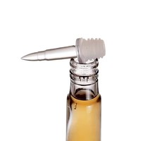 Set de Regalo Decantador con Forma de Pistola AK-47, Decoración para Bar en Casa, Dispensador de Licor con Base, Vaso de Vidrio y Botella de Madera para Vino y Vodka