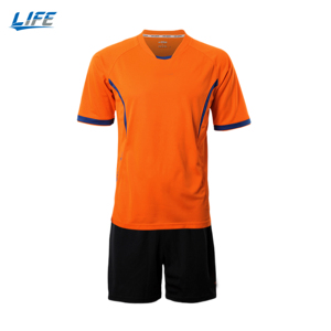 เสื้อฟุตบอลเปล่าพร้อมโลโก้ หมายเลข และชื่อที่ปรับแต่งได้ |   สโมสรฟุตบอลทีมชาติเนเธอร์แลนด์ AFAS สเตเดี้ยม - Product Image 1