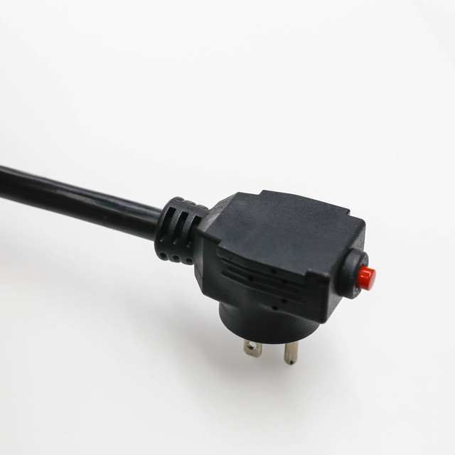 AMERICA PLUG SERIES NEMA 5-20R RDEL520R-C+B 10/4 ST STW STO