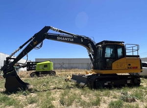 Vente Flash : Excavatrice sur chenilles multifonctionnelle haute performance Shantui SE135 de 13,5 tonnes pour projets de construction - Product Image 4