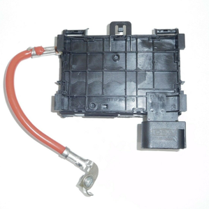Boîtier de fusibles de batterie pour <span class=keywords><strong>AUDI</strong></span> <span class=keywords><strong>A3</strong></span> VW GOLF 1J0937617A - Product Image 2