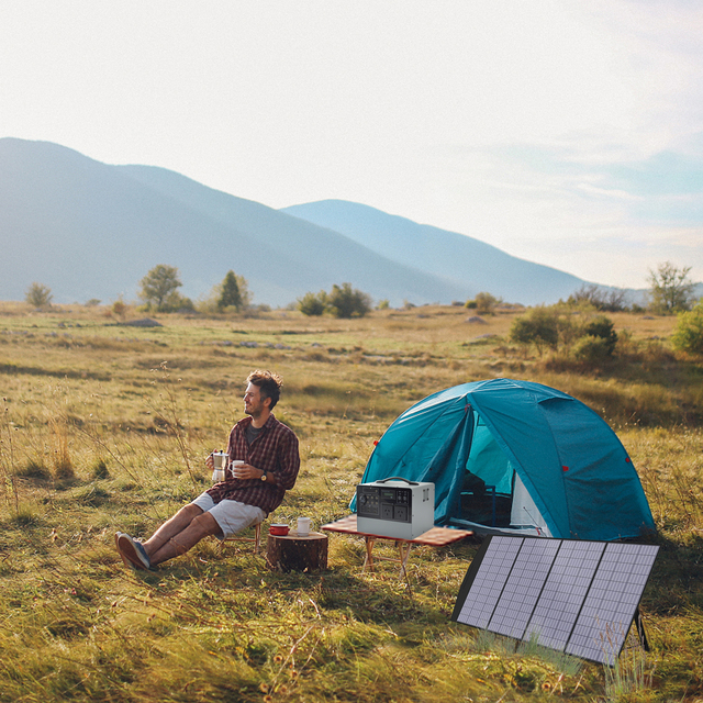 110v 220v Solar Mobile Portable Power Station 300w 500w 600w Fast Charging Wireless Battery Portable Power Banks Power Station