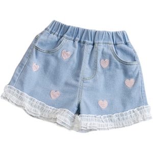 <span class=keywords><strong>Shorts</strong></span> in denim di <span class=keywords><strong>cotone</strong></span> per bambine 2025: Nuovo design elegante con dettagli in pizzo a cuore, vita elasticizzata a vita media, estivi - Product Image 5