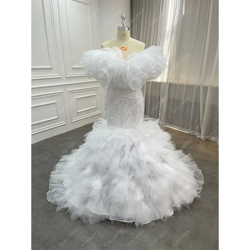 Produttore Ins donne africane abiti da sposa bianchi arruffati abito da sposa con paillettes in pizzo con perline di lusso modesto gonfio con spalle scoperte