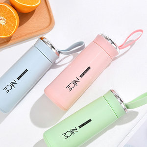 Gobelet à <span class=keywords><strong>eau</strong></span> simple et mignon pour étudiantes, anti-chute et de haute qualité, <span class=keywords><strong>bouteille</strong></span> <span class=keywords><strong>en</strong></span> <span class=keywords><strong>verre</strong></span> isolante. - Product Image 5
