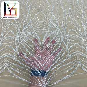 <span class=keywords><strong>Tulle</strong></span> francese <span class=keywords><strong>ricamato</strong></span> <span class=keywords><strong>bianco</strong></span> tessuto di pizzo da sposa con perline e paillettes per abito da sposa - Product Image 2