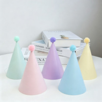 DAMAI Best Seller Chapeaux de fête en papier de 17 cm avec pompon moelleux, couleurs macaron, chapeaux d'anniversaire pour enfants, fournitures de fête, décoration