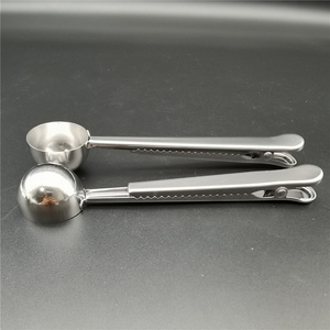 Meilleure vente cuillère à café en métal 2-en-1 cuillère à mesurer le lait et le café en acier inoxydable avec clip d'étanchéité pour sac de polissage miroir - Product Image 4