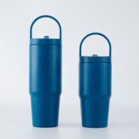 Bouteille d'eau de sport de 20oz 30 oz avec poignée de transport Conception écologique sans BPA Durable et lavable au lave-vaisselle 100% Gobelet étanche
