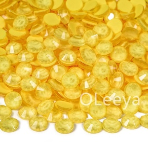 Cristales de Estrás al por Mayor de Fábrica OLeeya, Color Amarillo, Parte Posterior Plana, Sin Fijación en Caliente, Fijación en Frío para Accesorios de Ropa - Product Image 3