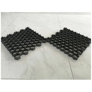 Piste de course de paddock pour chevaux Site de <span class=keywords><strong>camping</strong></span> en plein air Pavé de gravier Parking Grilles d'herbe en plastique perméable - Product Image 4