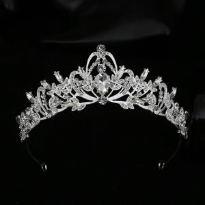 2023 plus récent métal creux diamant couronne haute qualité diamant à la main mariage diadèmes strass mariée cheveux accessoires - Product Image 1