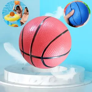Le football gonflable de basket-ball de football joue la chaîne de production de boules de PVC faisant la machine