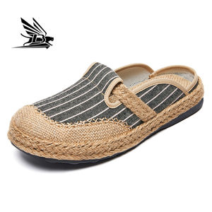 Sandalias planas informales de tendencia de verano a la moda para <span class=keywords><strong>mujer</strong></span>, zapatos de estilo para caminar con patrón de cuadrícula para <span class=keywords><strong>mujer</strong></span>, zapatos clásicos - Product Image 3