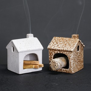 Bruciatore di incenso in ceramica bianca MSH a forma di casa, bruciatore di incenso natalizio americano in ceramica a forma di casa - Product Image 1