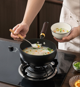 Wok de luxe en métal avec poignée en bois, couvercle à bouton en laiton, 28 cm, fond en fonte antiadhésif, compatible induction, capacité 3-4 L, pour cuisson domestique et sautés - Product Image 5