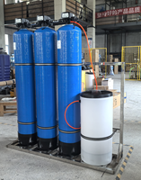 Système de traitement de l'eau souterraine en acier inoxydable personnalisé de 1000 LPH, réservoir sous pression, pompe, osmose inverse, eau potable