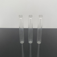 Flacon cylindrique en verre transparent de 10 ml avec bouchon pulvérisateur en aluminium pour parfum et diffuseur à bâtonnets, option de logo personnalisable
