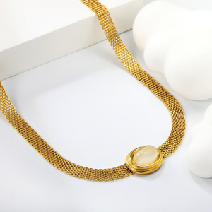 Collier ovale avec pendentif en pierre œil de chat dorée, chaîne en maille pour femme, bijoux en alliage de zinc avec sertissage clos - Product Image 3