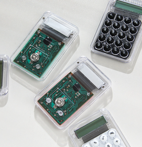 Calculatrice en plastique rose à 8 chiffres, alimentée par piles, usage général, design simple, petite et pratique - Product Image 3