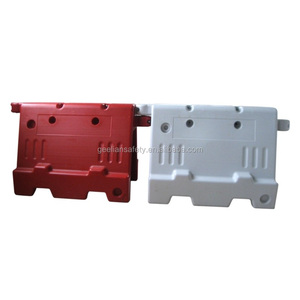 2000mm <span class=keywords><strong>de</strong></span> altura <span class=keywords><strong>precio</strong></span> <span class=keywords><strong>de</strong></span> fábrica portátil <span class=keywords><strong>de</strong></span> plástico lleno <span class=keywords><strong>de</strong></span> <span class=keywords><strong>agua</strong></span> carretera barrera <span class=keywords><strong>de</strong></span> tráfico - Product Image 5