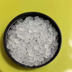 Granulés de LLDPE de qualité film, matière première plastique, résine LLDPE pour le moulage par injection-soufflage de bouteilles, films, sacs et tuyaux – Vente chaude - Product Image 3