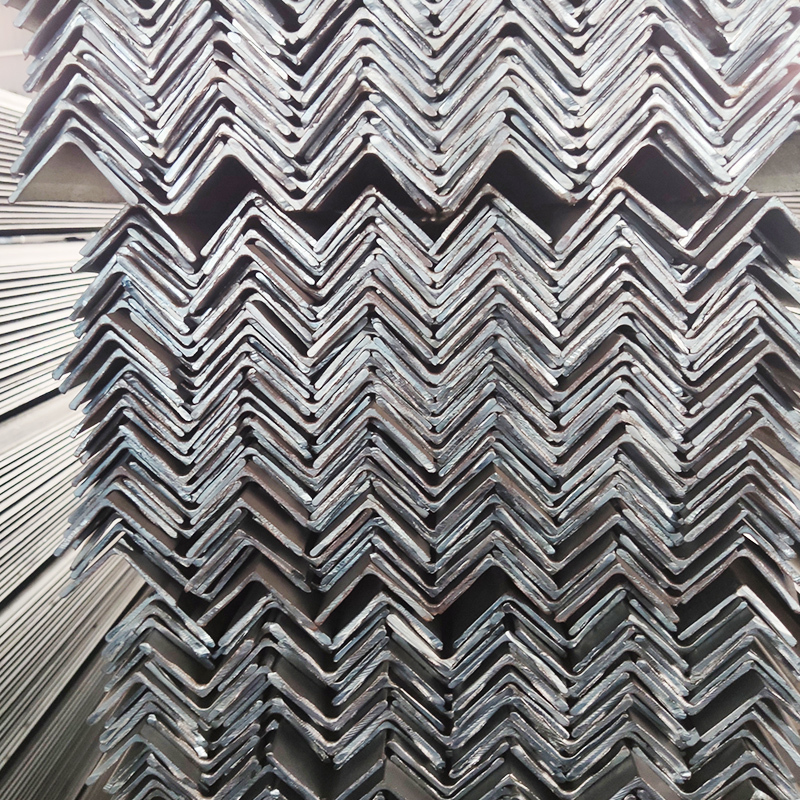 L 130 x 130 x 14 Hot Rolled Steel Equal Leg Angle