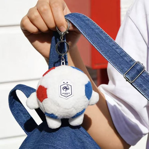 Llavero de Peluche de Fútbol de Dibujos Animados al por Mayor, Juguete de Peluche de Balón de Fútbol Kawaii, Pequeño Colgante de Peluche de Fútbol para Niños, Regalo para Aficionados al Deporte - Product Image 4