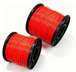 Fil de polyester rouge de 3 mm résistant à la corrosion pour la construction de lits et clôtures en filet pour volailles, idéal pour l'élevage. - Product Image 1