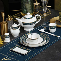 Ensemble de vaisselle élégant et robuste en porcelaine fine, collection de sets de banquet et d'événements, style minimaliste, en céramique
