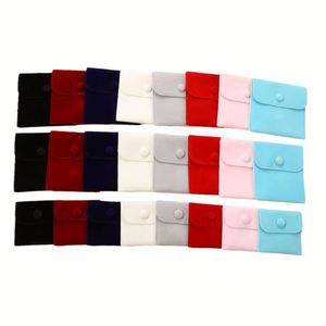 Pochette à bijoux double en peluche personnalisable avec logo, pour colliers, bagues et autres bijoux, protection pour vos perles et bijoux. - Product Image 6