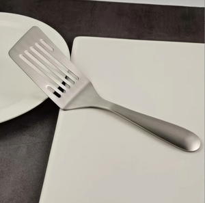 DFSP15 Espátula Ranurada para Cocinar y Freír Carne de Res, Personalizada y en Stock, de Acero Inoxidable SUS304 - Product Image 2